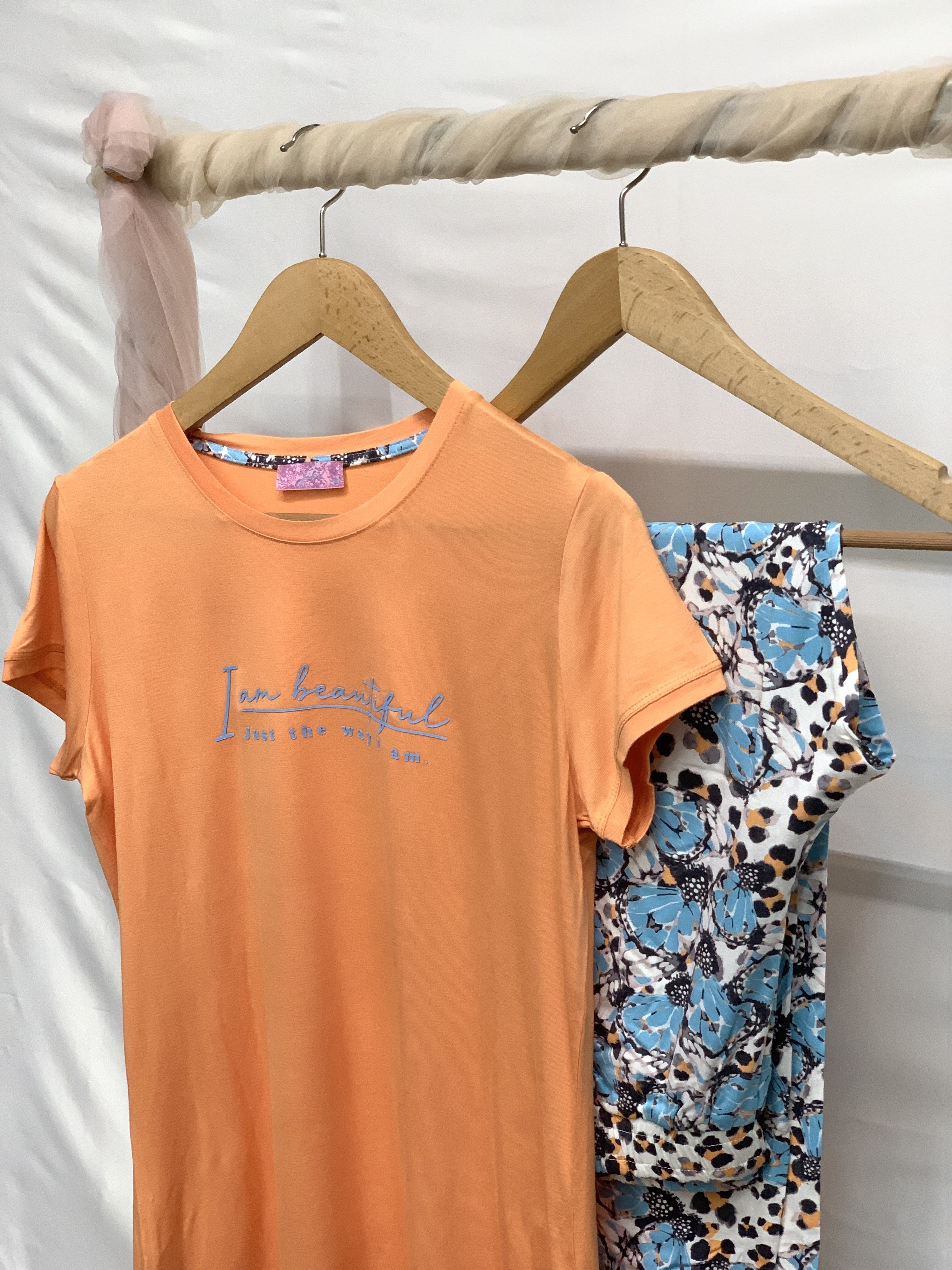 Kadın Turuncu Baskılı Yarım Kol Viskon Pijama Takımı 10120