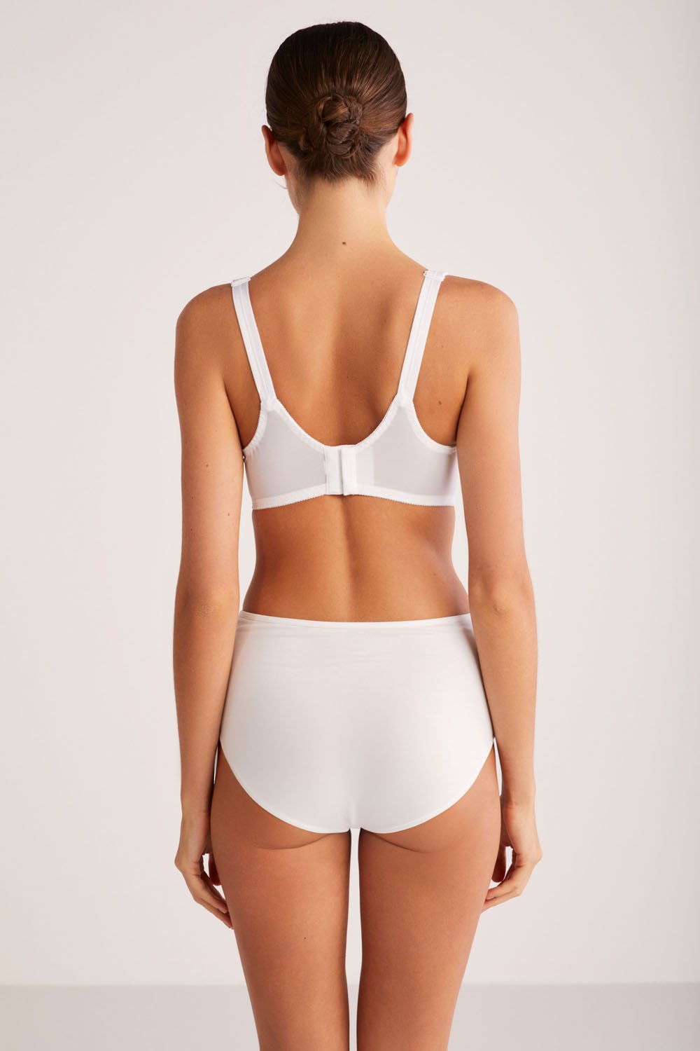 KOM Martına Toparlayıcı Dantelli Sütyen 90D - Beyaz