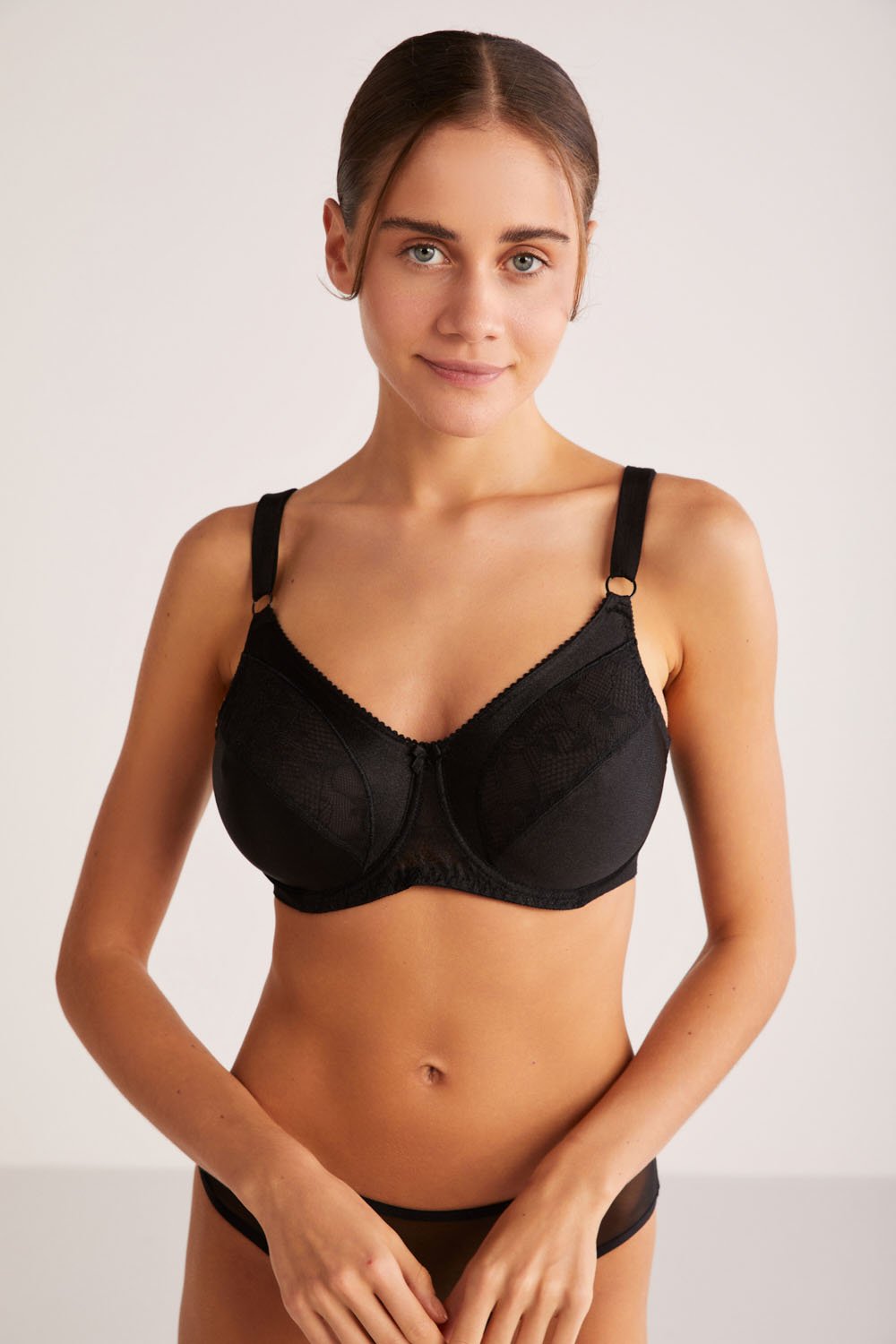 KOM Martına Toparlayıcı Dantelli Sütyen 80C - Siyah