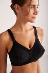KOM Romance Toparlayıcı Dantel Sütyen 100DD - Siyah